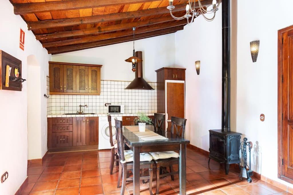 Rural House With Traditional Architecture S. XIX サンタクルスデテネリフェ エクステリア 写真